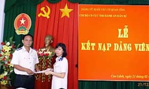 Nửa nhiệm kỳ, Đảng bộ Đồng Tháp kết nạp 9.457 đảng viên